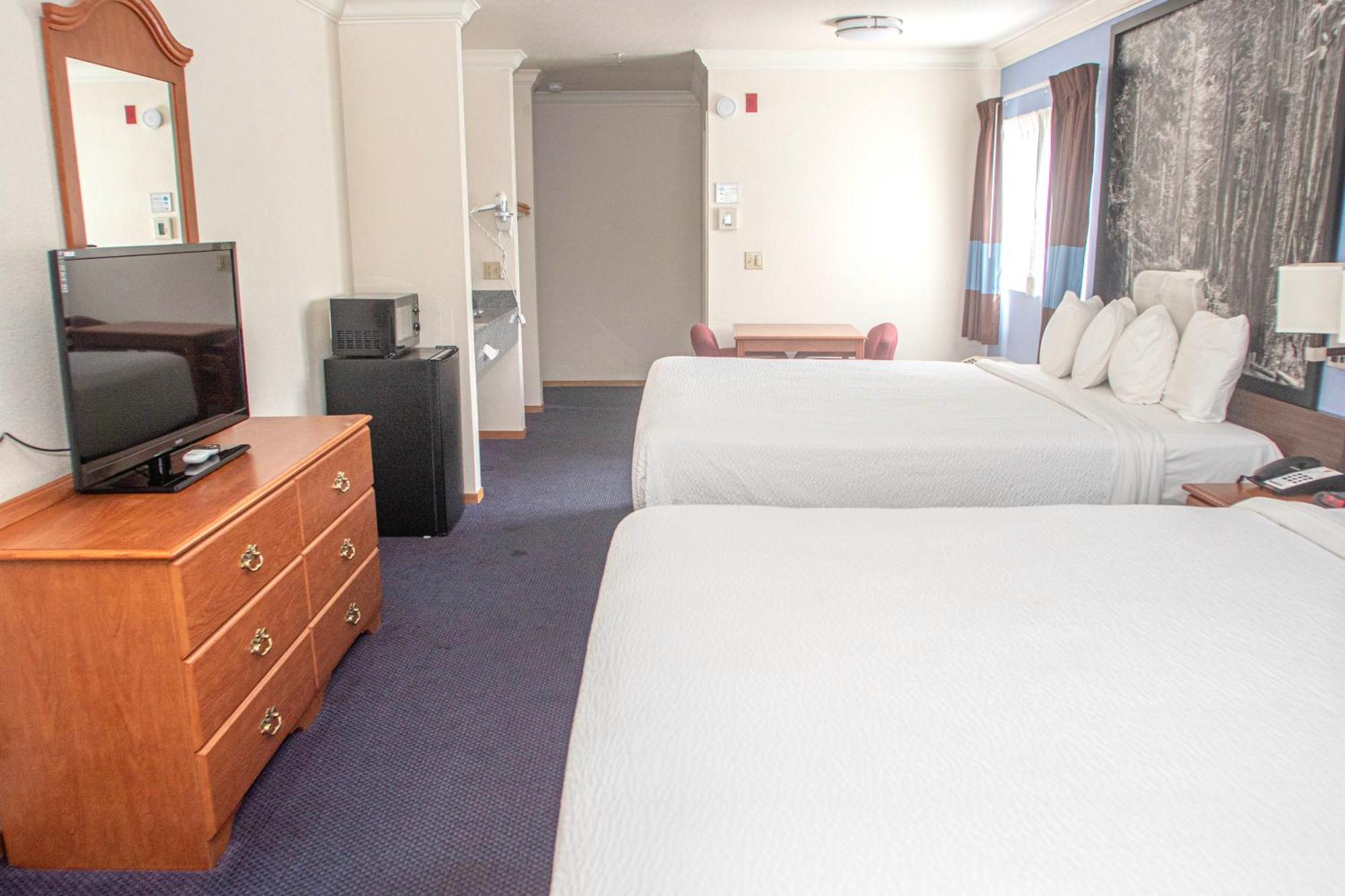 Creekside Inn & Suites Willits Bagian luar foto