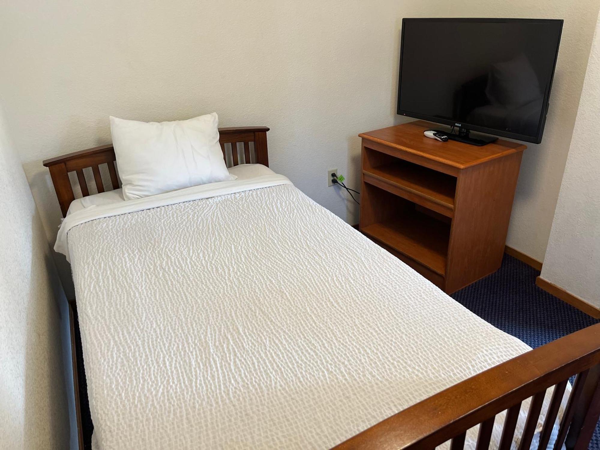 Creekside Inn & Suites Willits Bagian luar foto