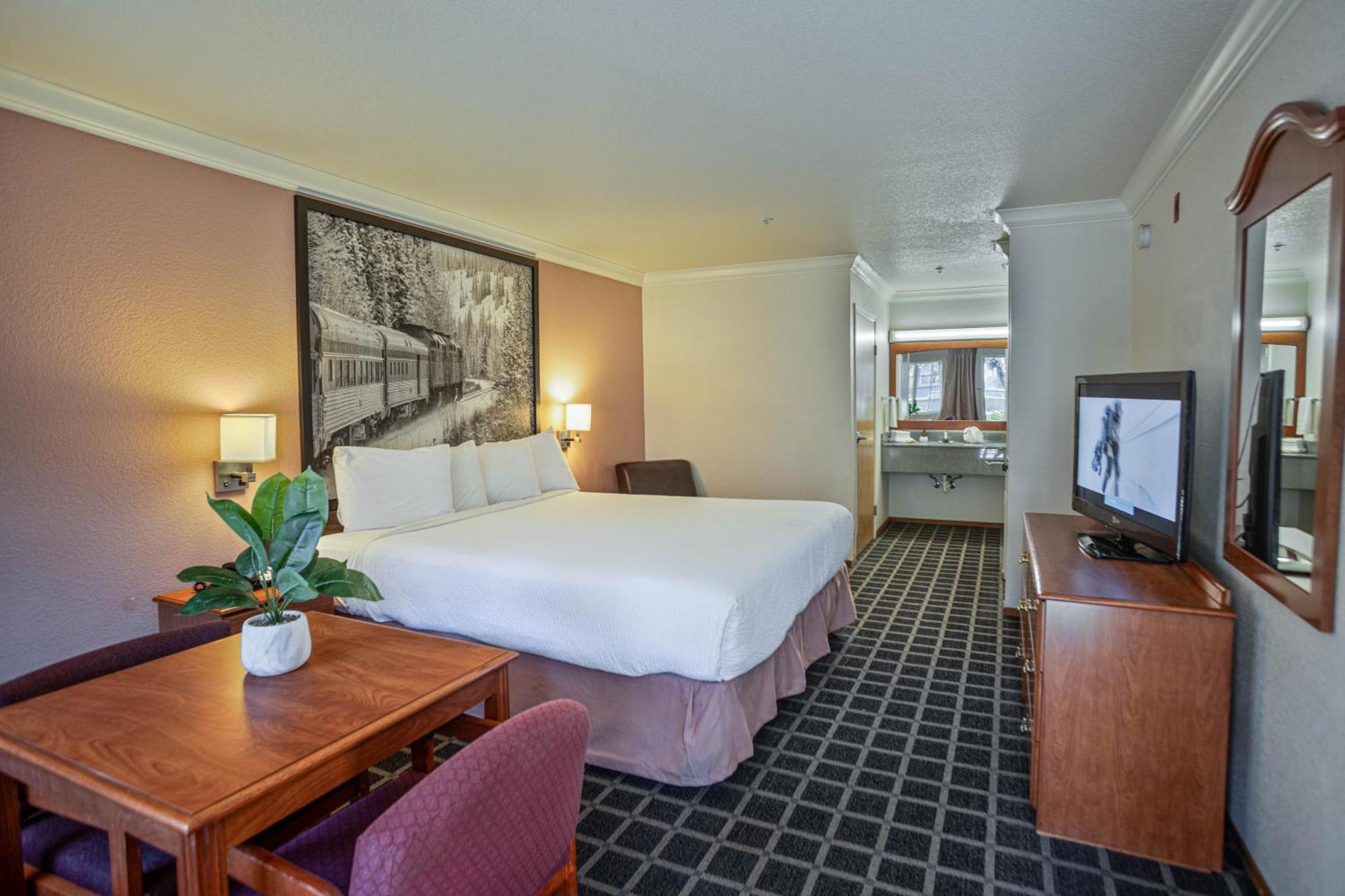 Creekside Inn & Suites Willits Bagian luar foto