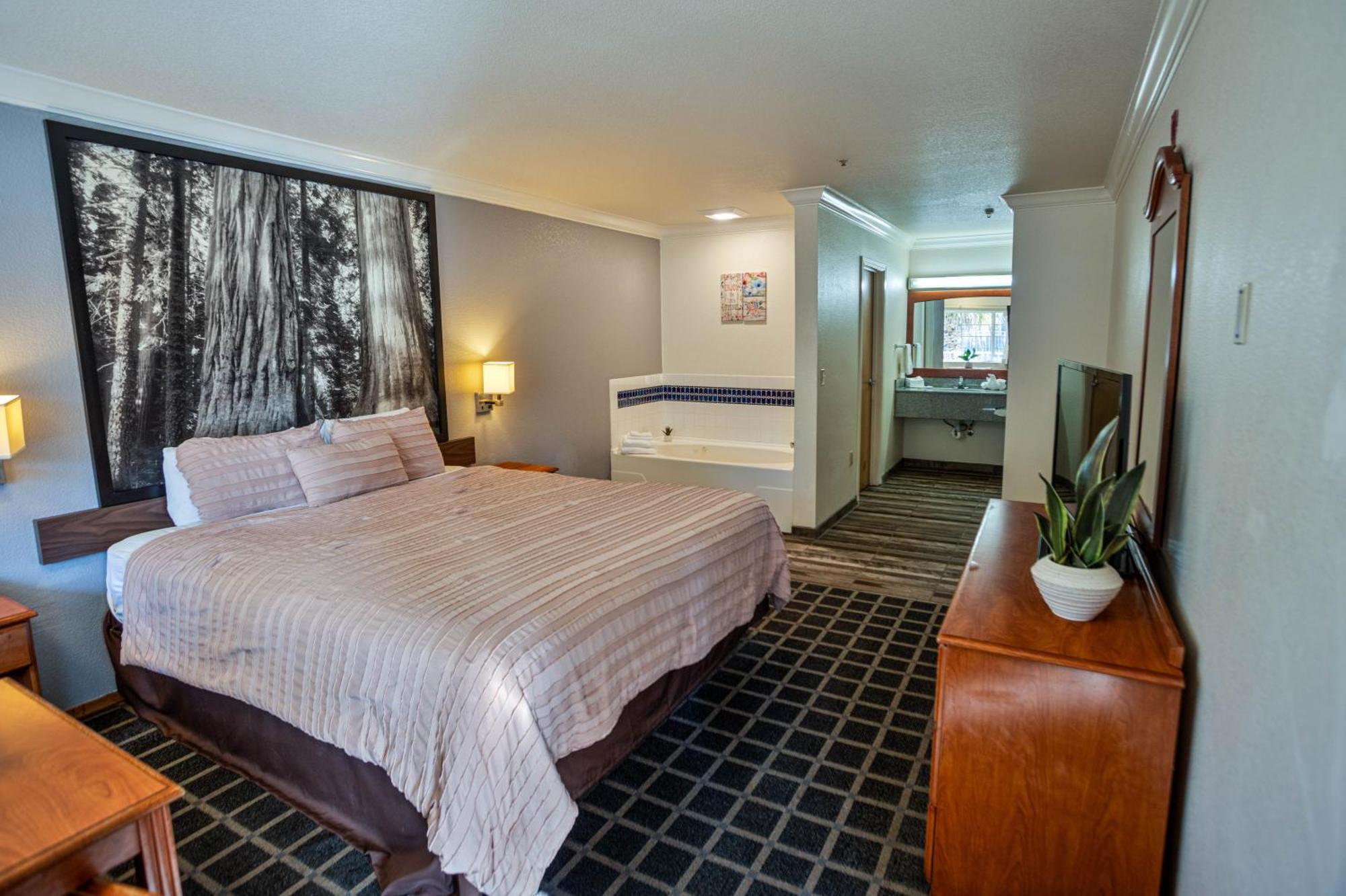 Creekside Inn & Suites Willits Bagian luar foto