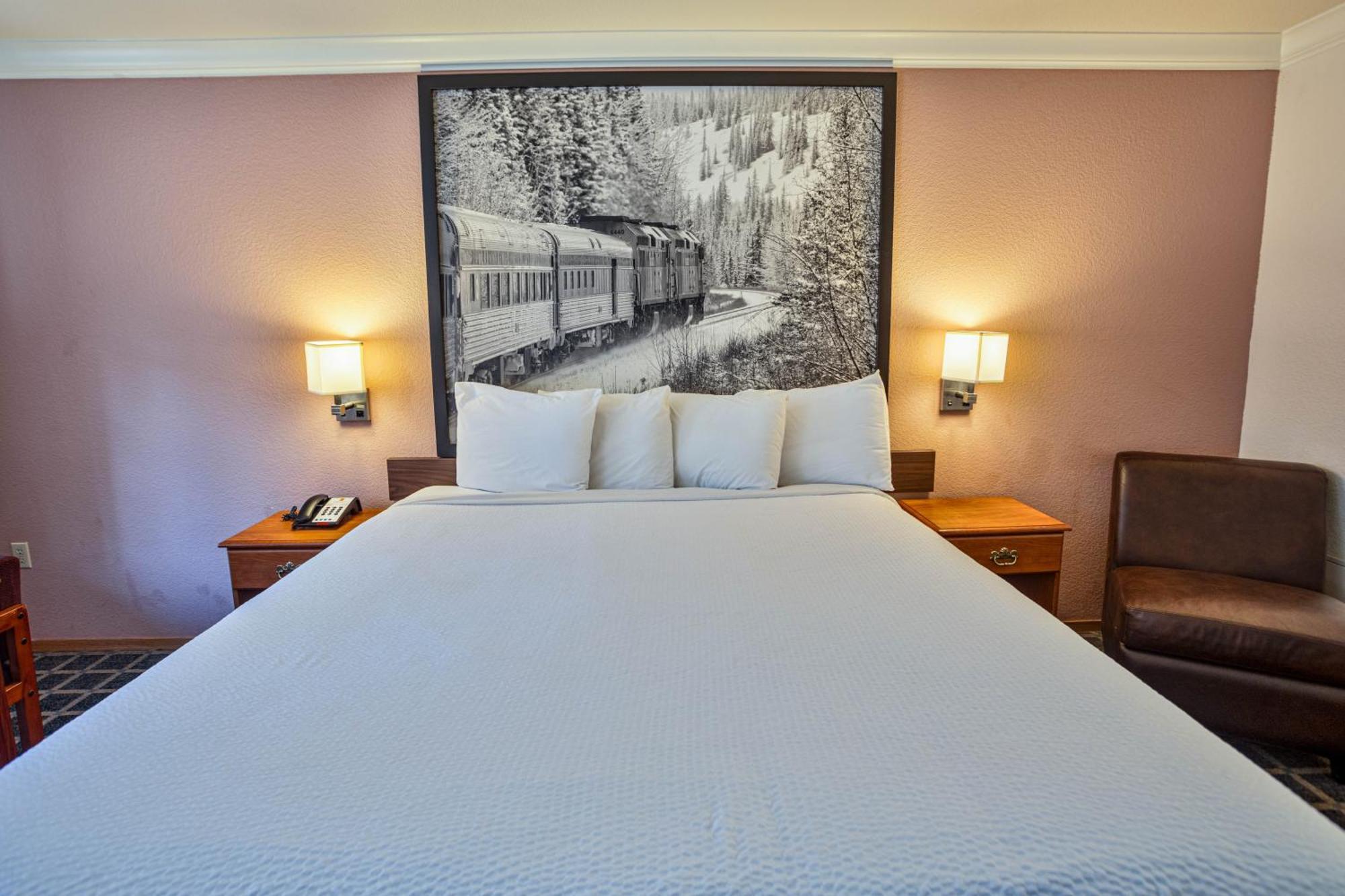 Creekside Inn & Suites Willits Bagian luar foto