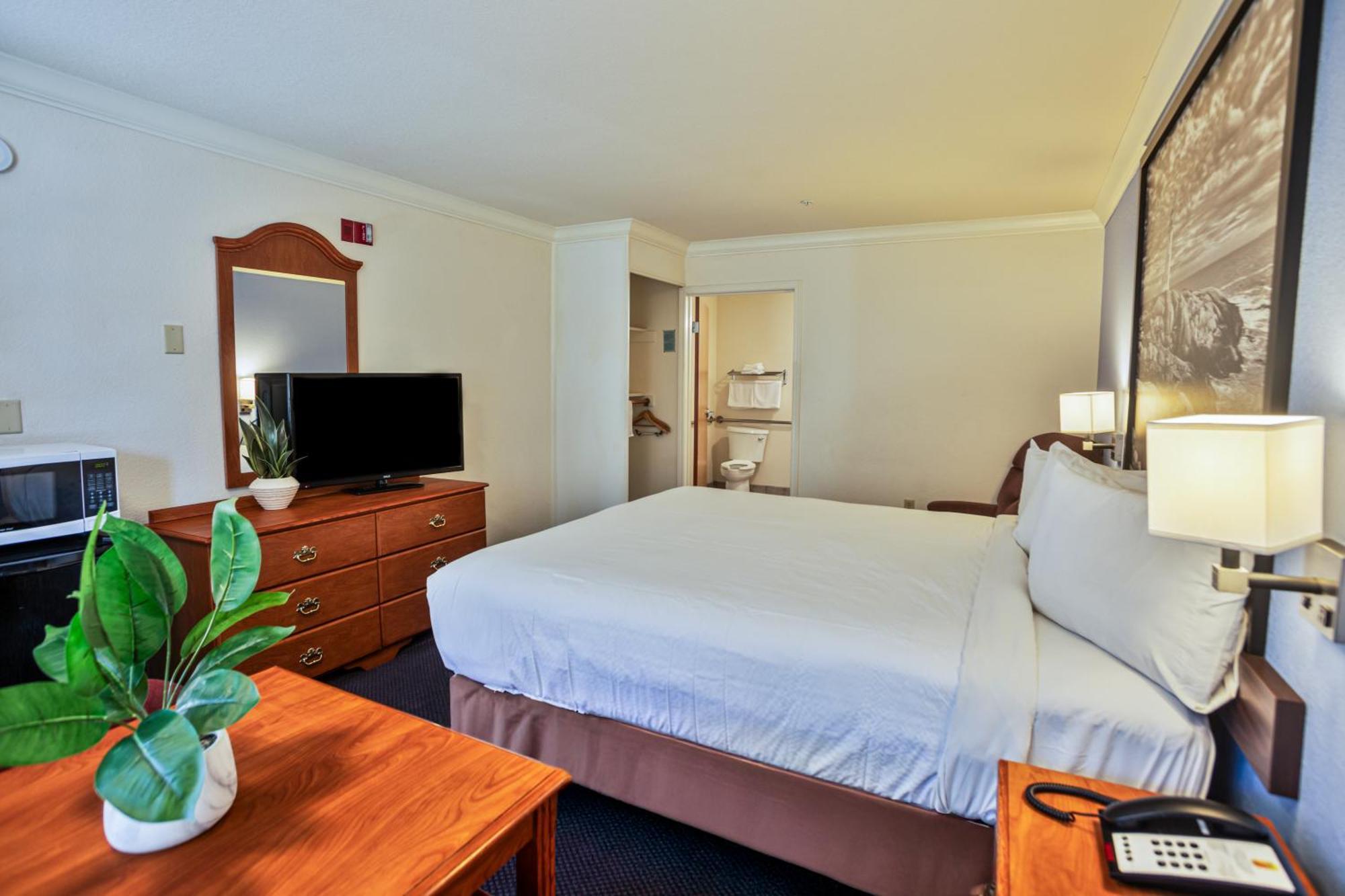 Creekside Inn & Suites Willits Bagian luar foto