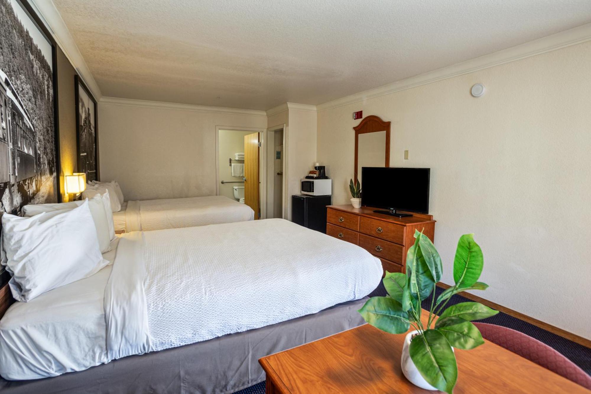 Creekside Inn & Suites Willits Bagian luar foto