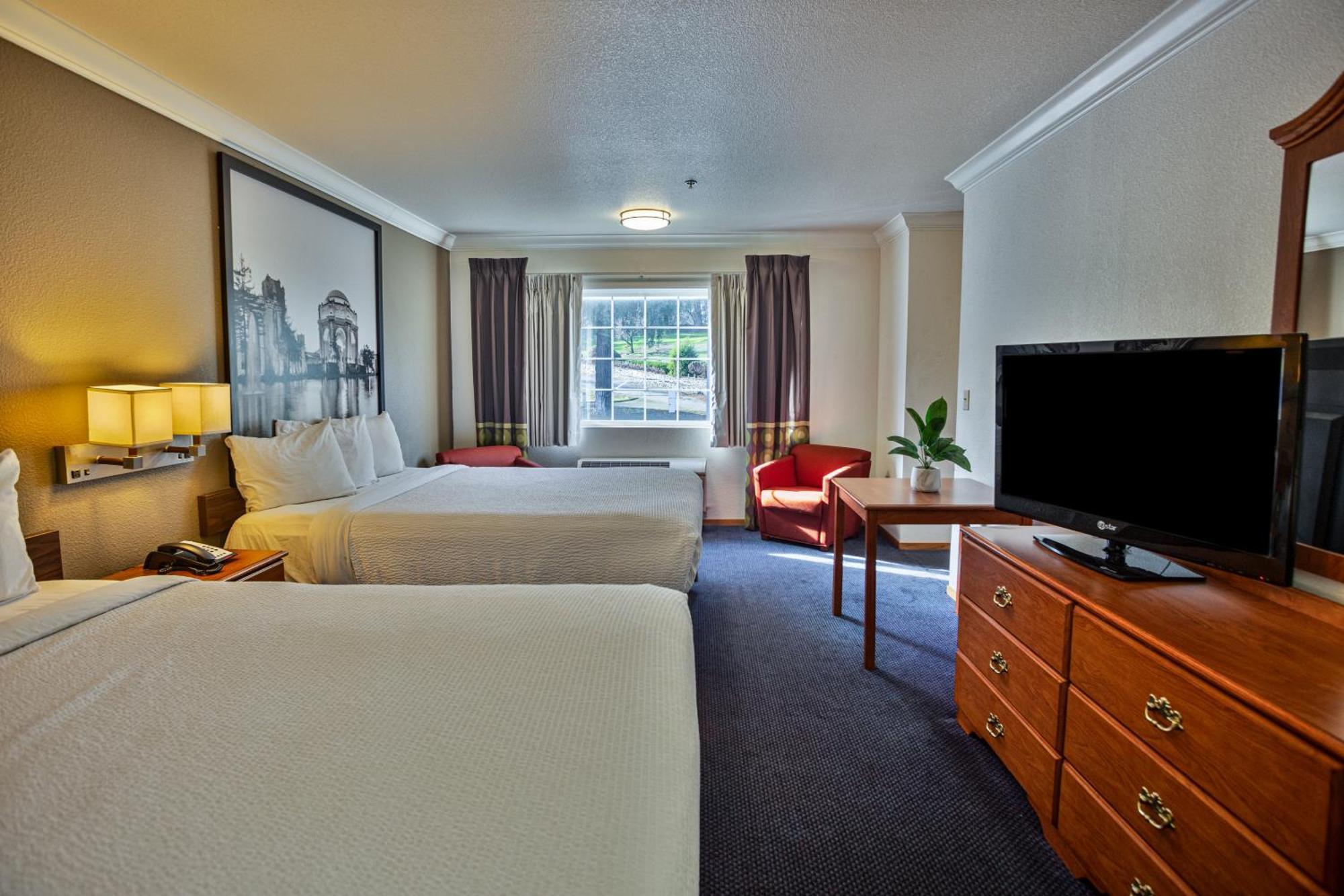 Creekside Inn & Suites Willits Bagian luar foto
