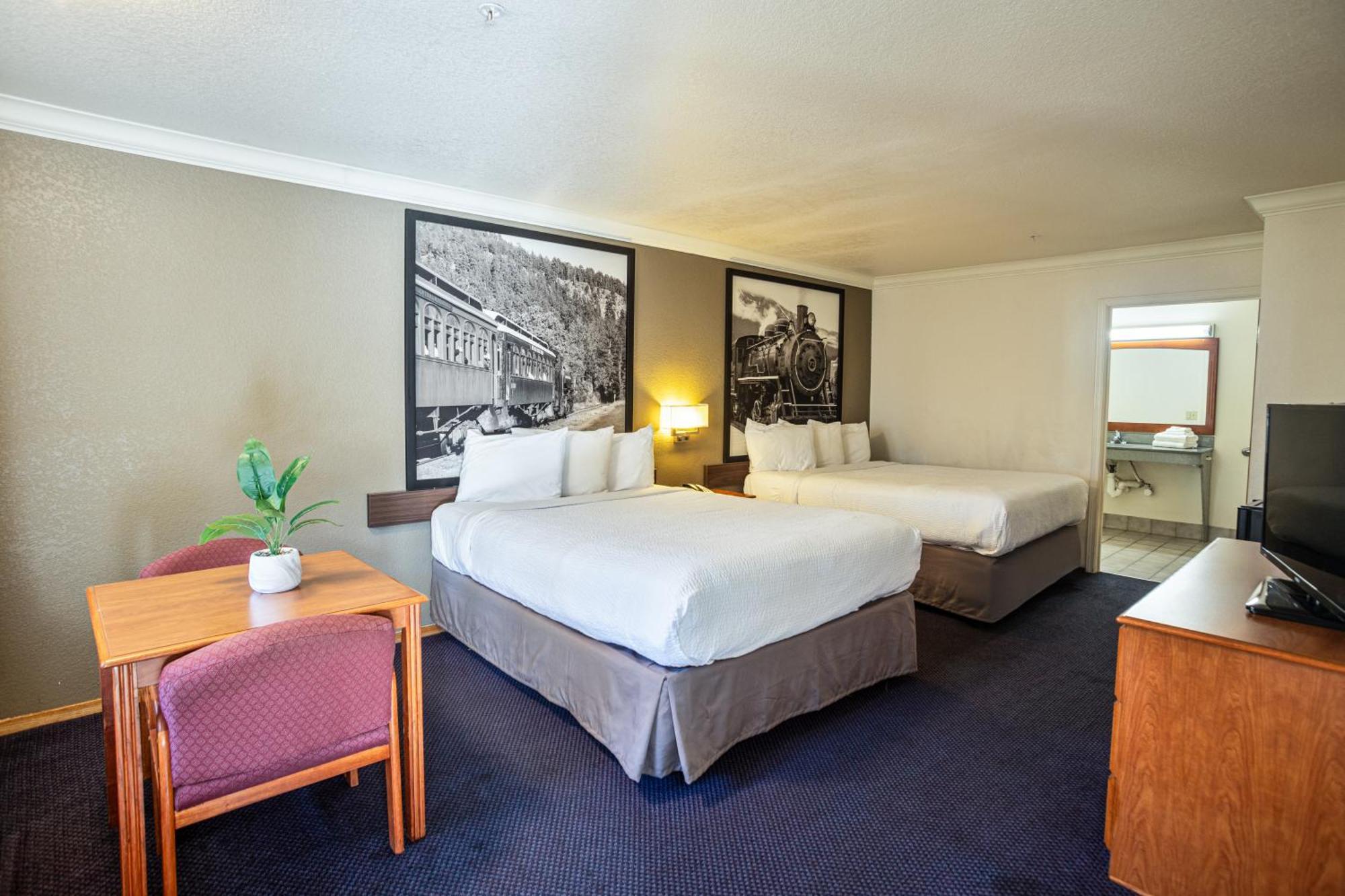 Creekside Inn & Suites Willits Bagian luar foto