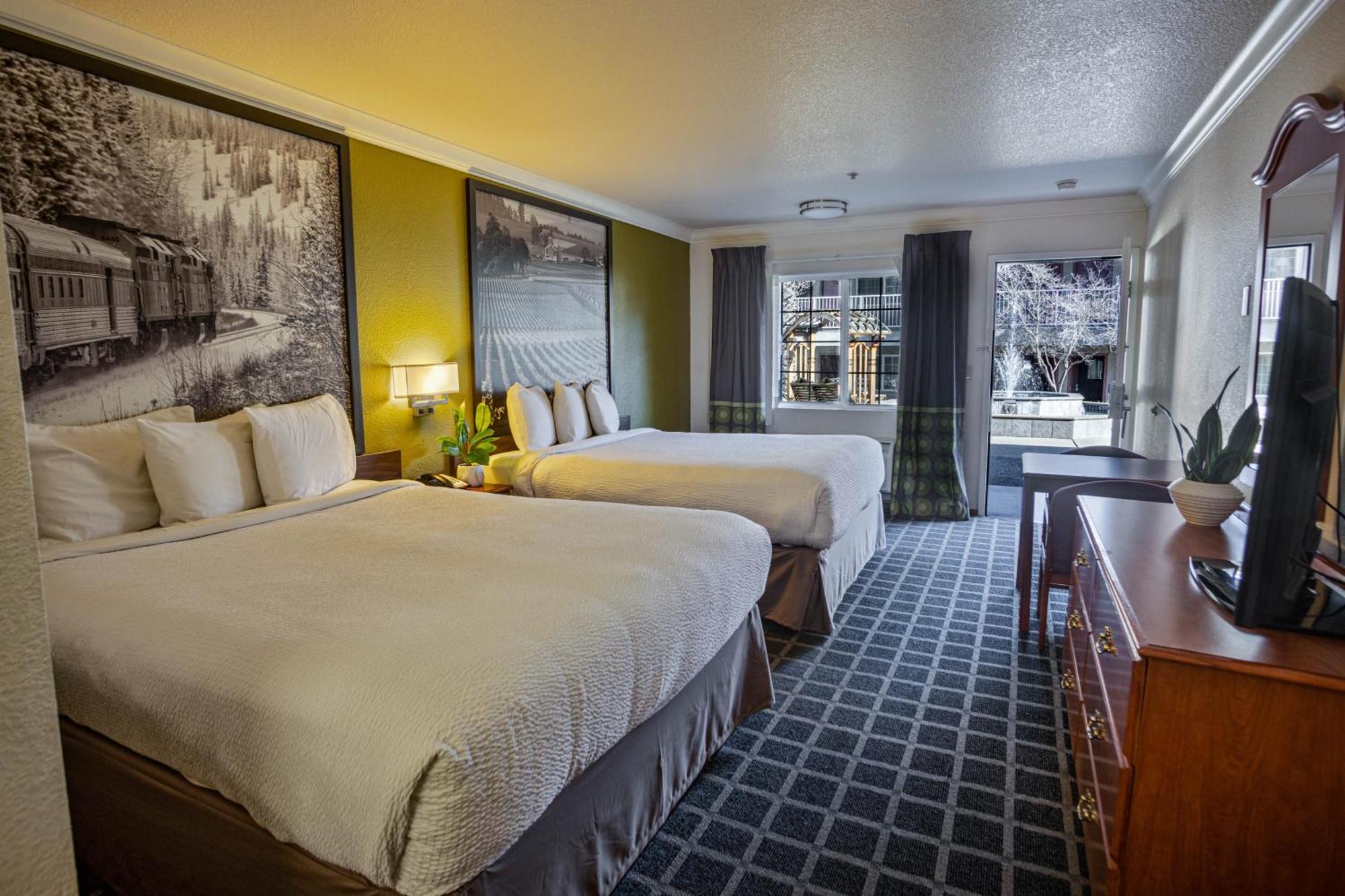 Creekside Inn & Suites Willits Bagian luar foto