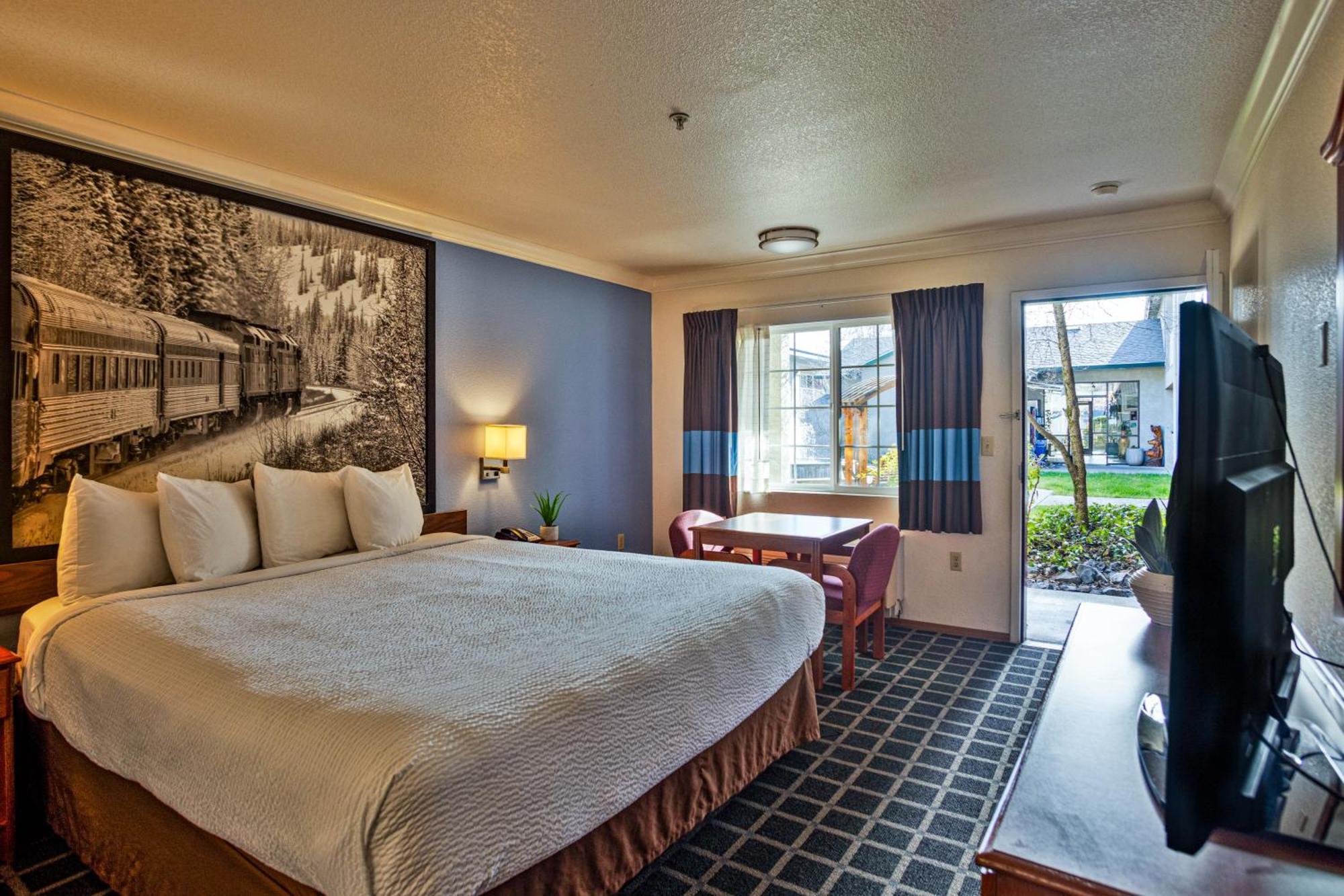 Creekside Inn & Suites Willits Bagian luar foto