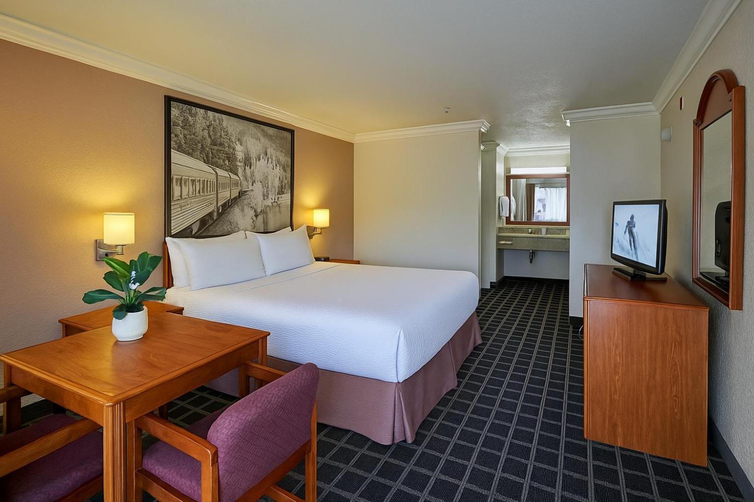 Creekside Inn & Suites Willits Bagian luar foto