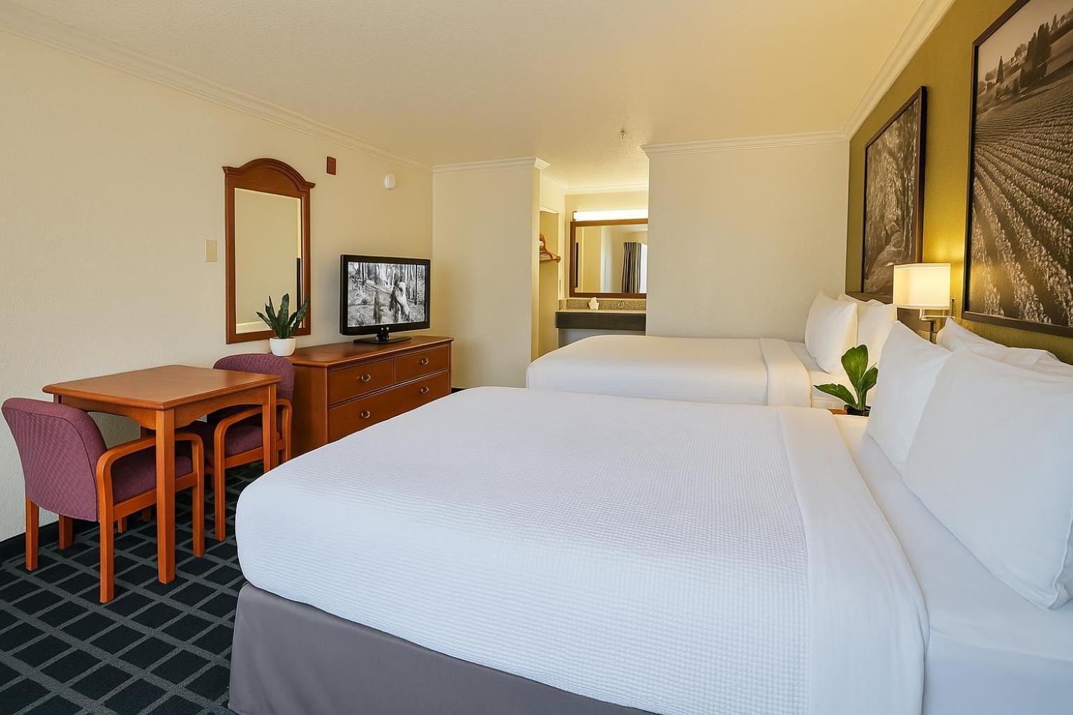 Creekside Inn & Suites Willits Bagian luar foto